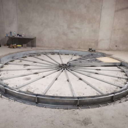 Fouche Motors turntable 2